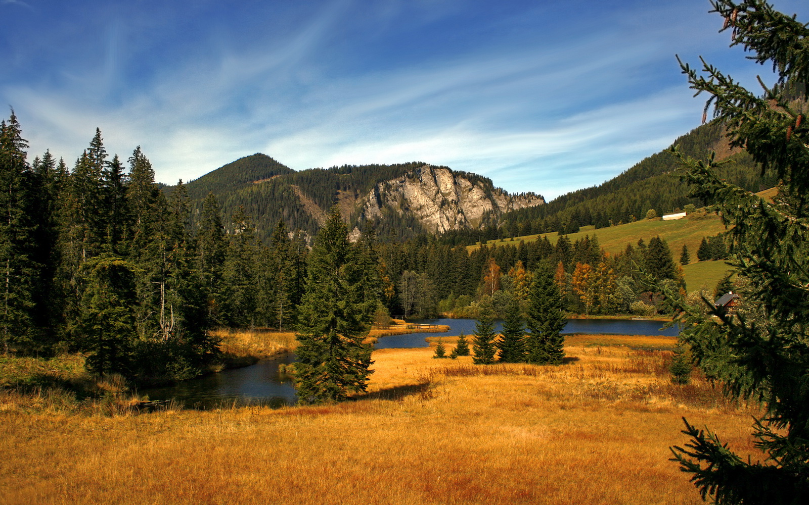 赫塔菲加强球员站位降低防线空档,赫塔菲最近战绩
