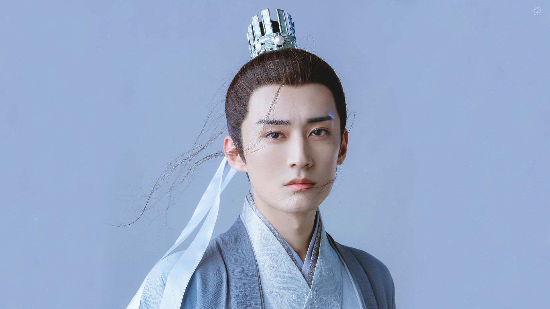 东契奇三分线外连续命中带动独行侠反超,东契奇三分造犯规